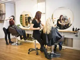 Loker kapster salon