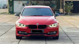 BMW 328i SPORT 2013 (RED FAVORITE COLOR)