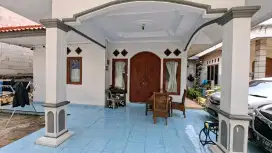 Rumah Strategis SHM | Bonus 5 kosan dan 3 parkiran mobil 7,3jt/Bulan