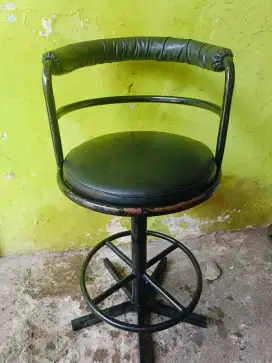 Kursi salon bulat