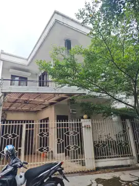 Rumah Dijual di Arcamanik antapani Kota Bandung terawat siap Huni