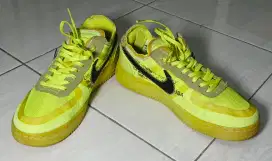 Sepatu Nike Air Force 1 Volt Size 42