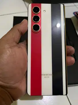 Samsung Fold 5 Ram 12 /512 Sein