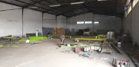 Disewakan gudang LT/LB : 1900/870m2 Jl. Caringin