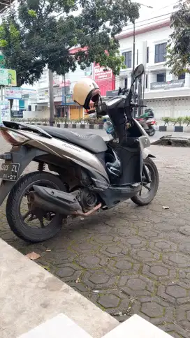 Suzuki Address Silver