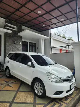 Nissan Grand livina 2015 Bensin