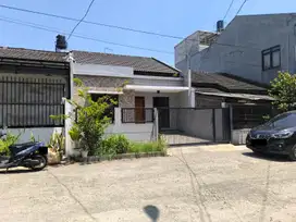 Rumah Minimalis Lokasi Bagus di Taman Kopo Indah 2
