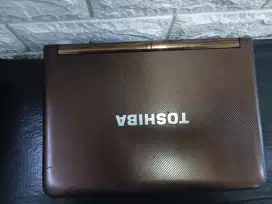 Laptop toshiba NB305