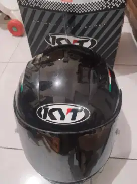 Helm KYT R10 Solid Leopard FullFace 2nd, jrg pakai + Kardus Asli + Pad