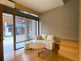 Dijual Rumah Full Furnished di Cluster Fleekhauz BSD tangerang selatan