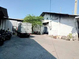 Disewakan Gudang + Kantor Tropodo, Waru, Sidoarjo On Renovation 1200 m