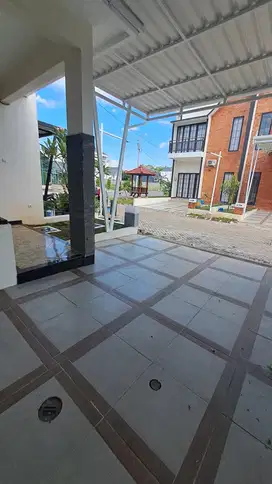 Rumah dua lantai siap huni murah green oase semarang