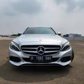 Low KM 43 rb Mercbenz C200 2017 ( C 200 )