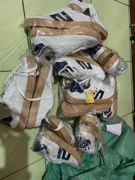 Sepatu import NJ12 Pria dan Wanita Casual
