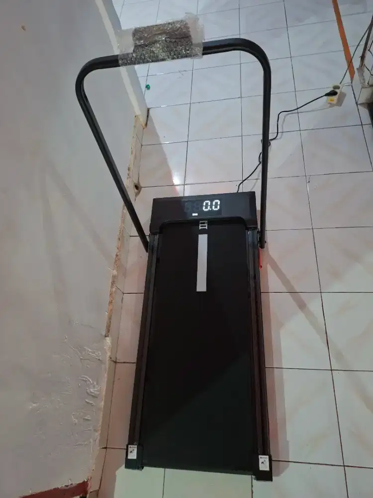 Treadmill elektrik walking pad