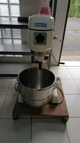 Mixer Kue Sinmag SM401 - 40L