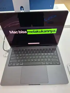 MacBook Pro 14 Inci