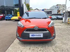 Toyota Sienta 1.5 V Bensin-MT 2016 Orange