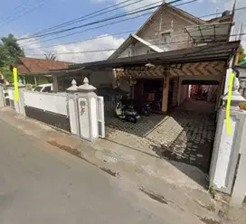 Tanah bonus Rumah dan kost condongcatur sangat strategis dan nyaman