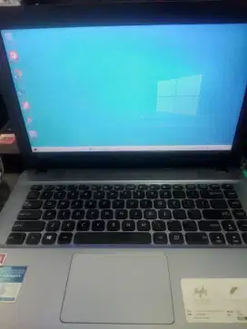 asus X441B
AMD A4-9125