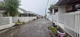 Rumah siap huni Alana Cemandi sidoarjo. 75 meter dari pintu masuk.
