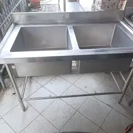 Double sink stainless