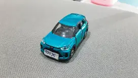 Mobil toyota raize
