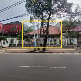 Dijual luas 334m2 Cocok Untuk Usaha di Jl. Raya Jatiwaringin, Jak-Tim