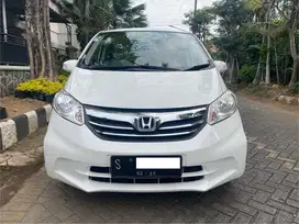 Honda Freed E PSD 2013 Automatic
