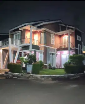 rumah bagus dijual cepat di perumahan elit