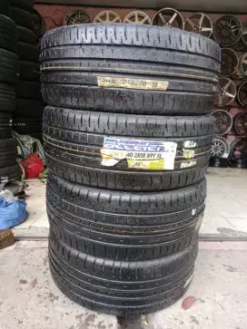 Dijual. 4pc ban 215/40 R18