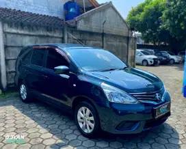 CASH NISSAN Grand Livina SV A/T 2015 - Dark Blue Metallic