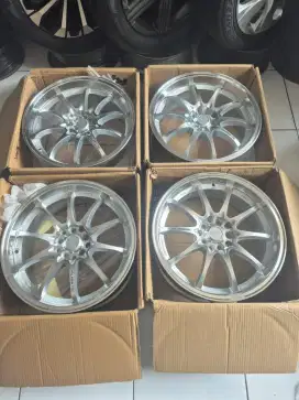 Velg volk rays Ce28 R17 pcd 5×114.3/100 lebar 7,5 et35...4pcs