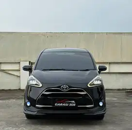 Toyota Sienta Q 1.5 CVT