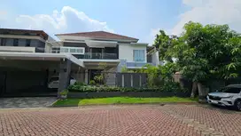 RUMAH GRAHA FAMILI SEMI FURNISH, POOL, GOLF VIEW