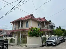 DIJUAL CEPAT HARGA TERMURAH!! Rumah Mewah 2 Lantai di Kota Padang