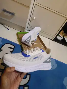Sepatu LA GEAR size 46