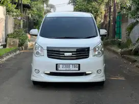 Toyota Nav1 V  2013 Putih PUTIH FAVORITE