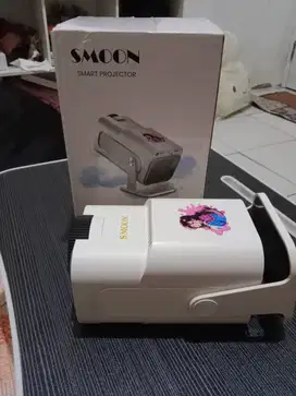 Proyektor Smoon Smart Mini | Bisa Netflix & TV, Kondisi Mulus