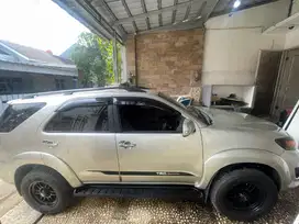 Toyota Fortuner 2011 Diesel