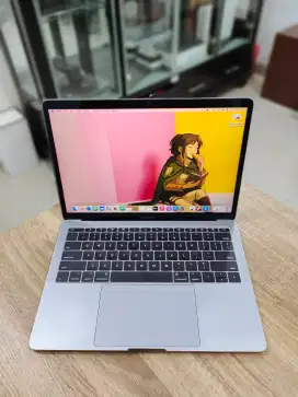 Macbook Pro 2017 i5 16/256
