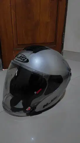 Helm NJS silver stile