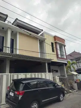 Sisa 1 Unit Rumah Baru 2 Lantai Murah siap Huni di Rungkut Mapan Barat