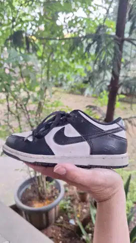 NIKE Dunk Low size 33 untuk anak umur 5-8 tahun