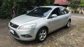 CASH Ford Focus 2010 Bensin ISTIMEWA