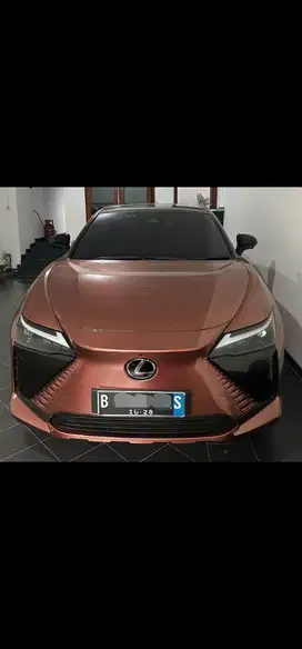 Lexus RX450H+ 2023 Listrik
