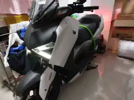 Yamaha XMAX 250 2023