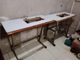 Meja mesin jahit portable