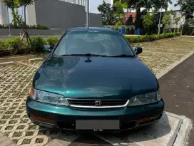 HONDA Accord Cielo V-tec Mt Hijau metalik