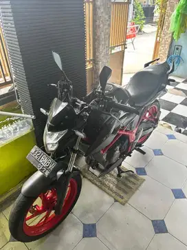 CB150R Streetfire 2016 - Mulus, Terawat, Siap Pakai - 12 Juta Nego